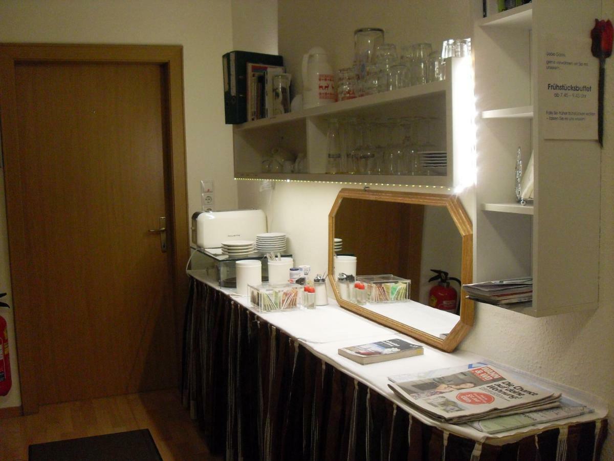 Haus Edith Privathaus Mit Gaestezimmern ブレゲンツ エクステリア 写真